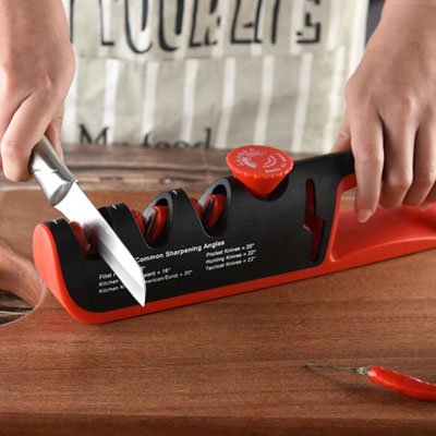 Aiguiseur de couteaux confiance en cuisine