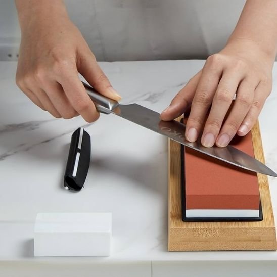 Pierre à aiguiser des lames parfaitement tranchantes