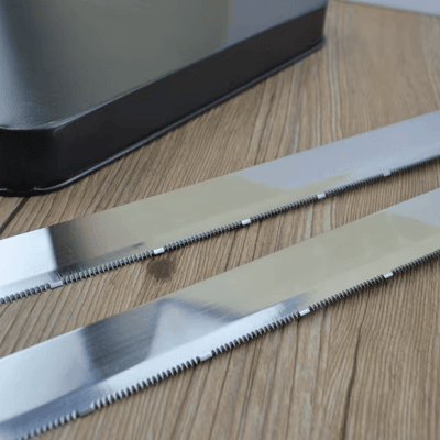 Scie couteau - BreadSawKnife™ - Noir - Cuisine Précise